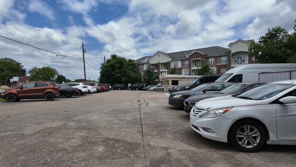 1503 S McDonald St, McKinney, TX for sale - Building Photo - Image 3 of 11