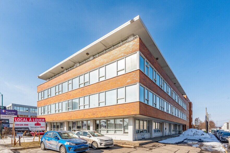 909-919 Rue Monseigneur-Grandin, Québec, QC à louer - Photo du bâtiment - Image 2 de 3