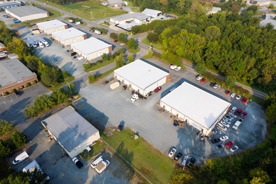 3900 Sardis Church Rd, Monroe, NC for lease - Building Photo - Image 3 of 3