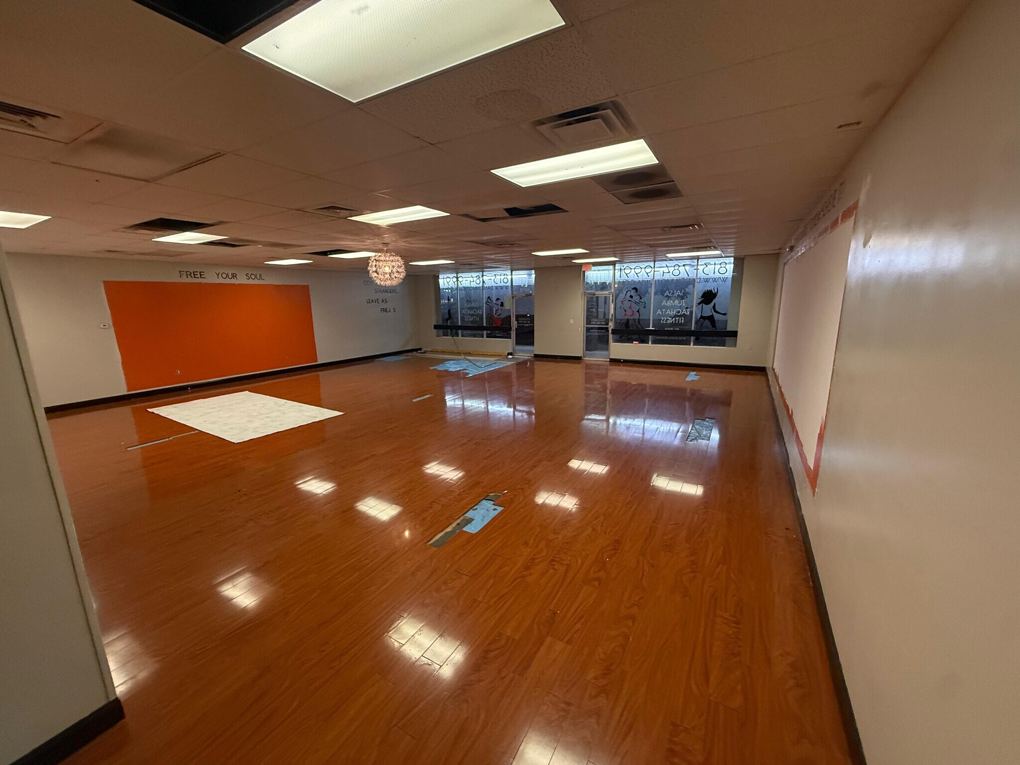 3904 W Hillsborough Ave, Tampa, FL for lease Interior Photo- Image 1 of 6