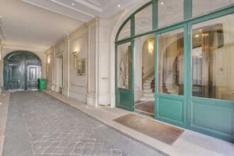 18 Rue De L'Arcade, Paris for lease Interior Photo- Image 1 of 11