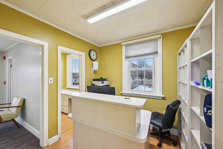 306 E 4th St, Bridgeport, PA à vendre - Photo du bâtiment - Image 2 de 26