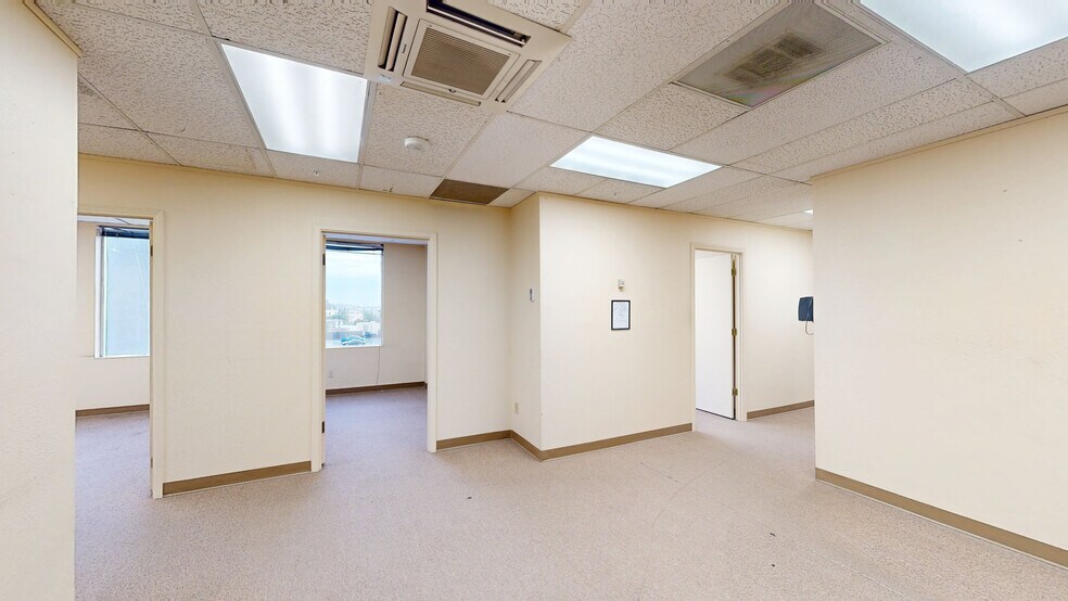 6070 Gateway Blvd E, El Paso, TX à louer - Numérisation 3D de Matterport - Image 3 de 25