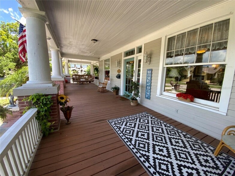 606 E Oak St, Arcadia, FL for sale - Primary Photo - Image 1 of 61