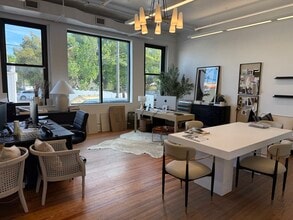 327 11th Ave N, Saint Petersburg, FL à louer Photo intérieure- Image 2 de 7