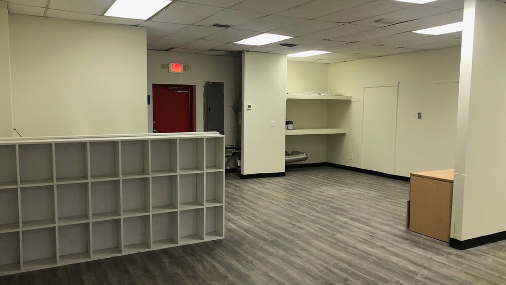 4555 St Johns Ave, Jacksonville, FL for lease - Interior Photo - Image 3 of 6