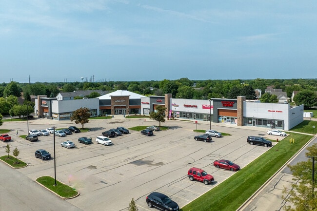 Plus de détails pour 402-440 N Weber Rd, Romeoville, IL - Commerce de détail aux enchères