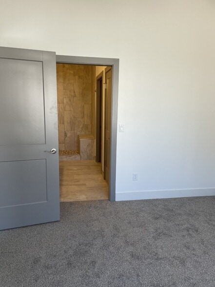 581 W Indian Creek Dr, Grand Junction, CO for sale - Building Photo - Image 3 of 15