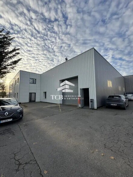 Local d'activités dans Carquefou à vendre - Photo du bâtiment - Image 2 de 18
