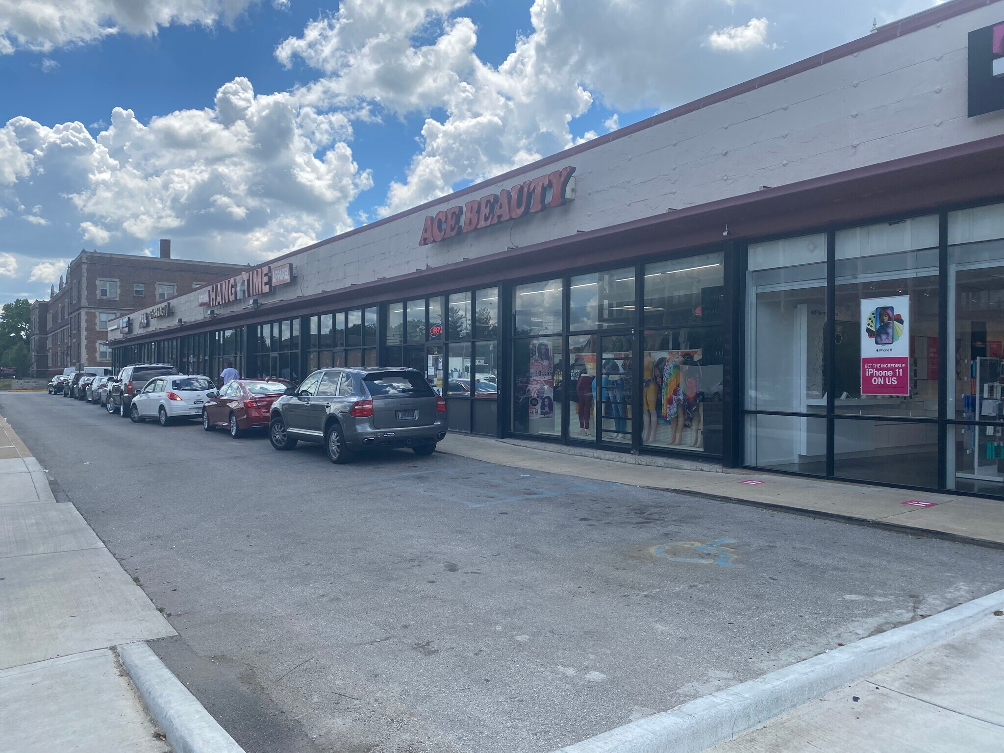 3-25 E 38th St, Indianapolis, IN for lease Primary Photo- Image 1 of 3