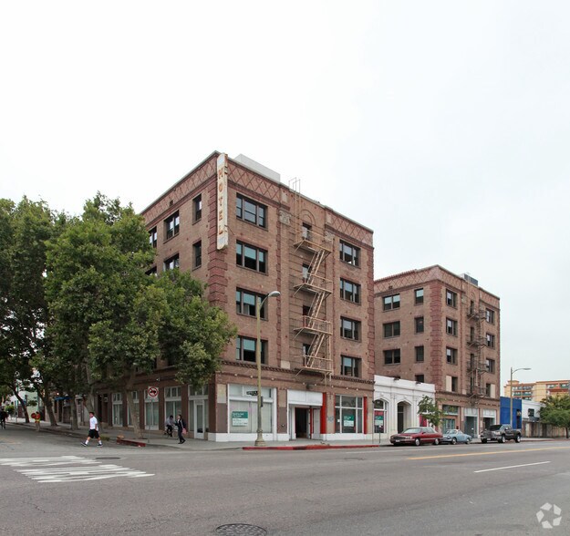 5529-5533 Hollywood Blvd, Los Angeles, CA à louer - Photo du bâtiment - Image 2 de 59