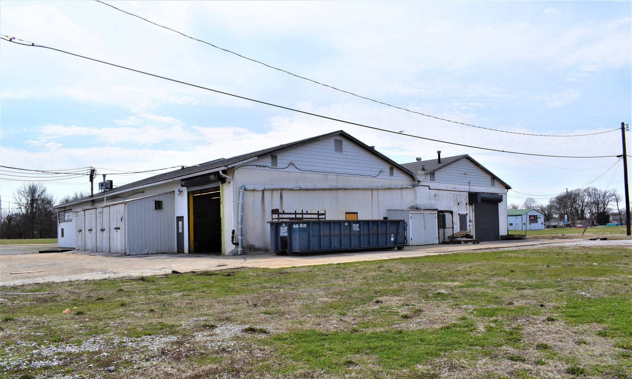 41 E MacArthur Dr, Cottage Hills, IL for sale Primary Photo- Image 1 of 12