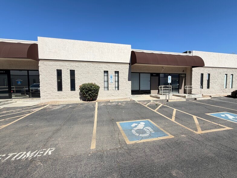21421 N 11th Ave, Phoenix, AZ à vendre - Photo du bâtiment - Image 1 de 9