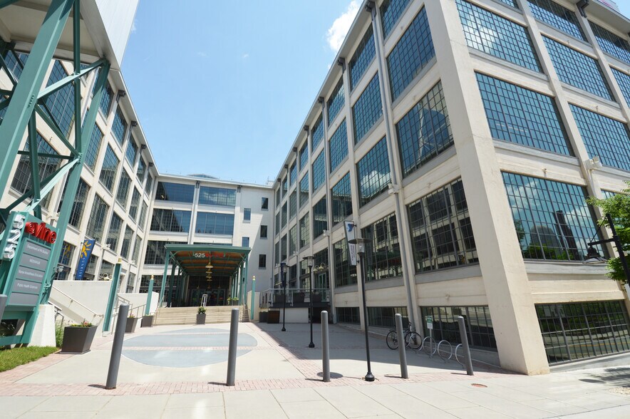 525 Vine St, Winston-Salem, NC à louer - Photo du bâtiment - Image 1 de 17