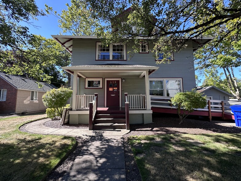 619 NE Roberts Ave, Gresham, OR for lease - Building Photo - Image 2 of 20