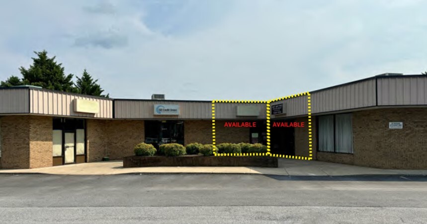 2300 Wards Rd, Lynchburg, VA for lease - Building Photo - Image 1 of 2