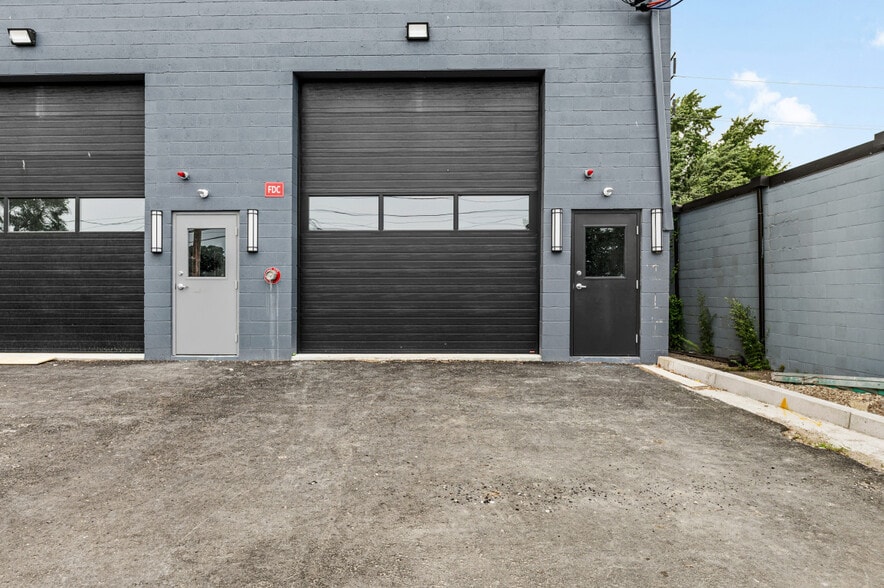 1130 Eastern Ave, Malden, MA for lease - Building Photo - Image 3 of 12