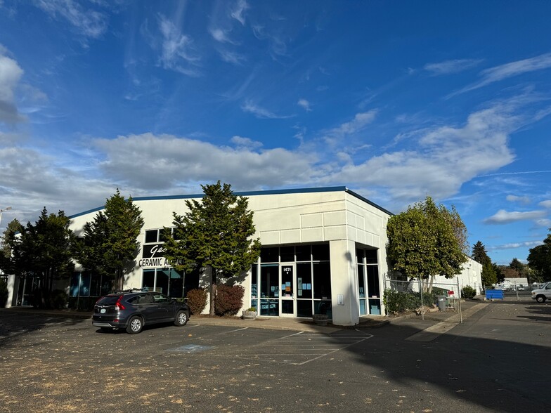 1471 Railroad Blvd, Eugene, OR for lease - Building Photo - Image 3 of 9