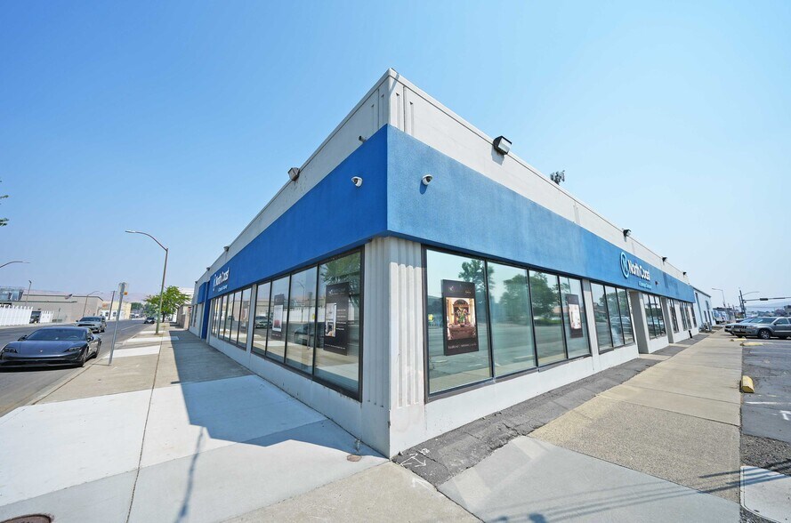 215 N 3rd Ave, Yakima, WA à louer - Photo du bâtiment - Image 2 de 16