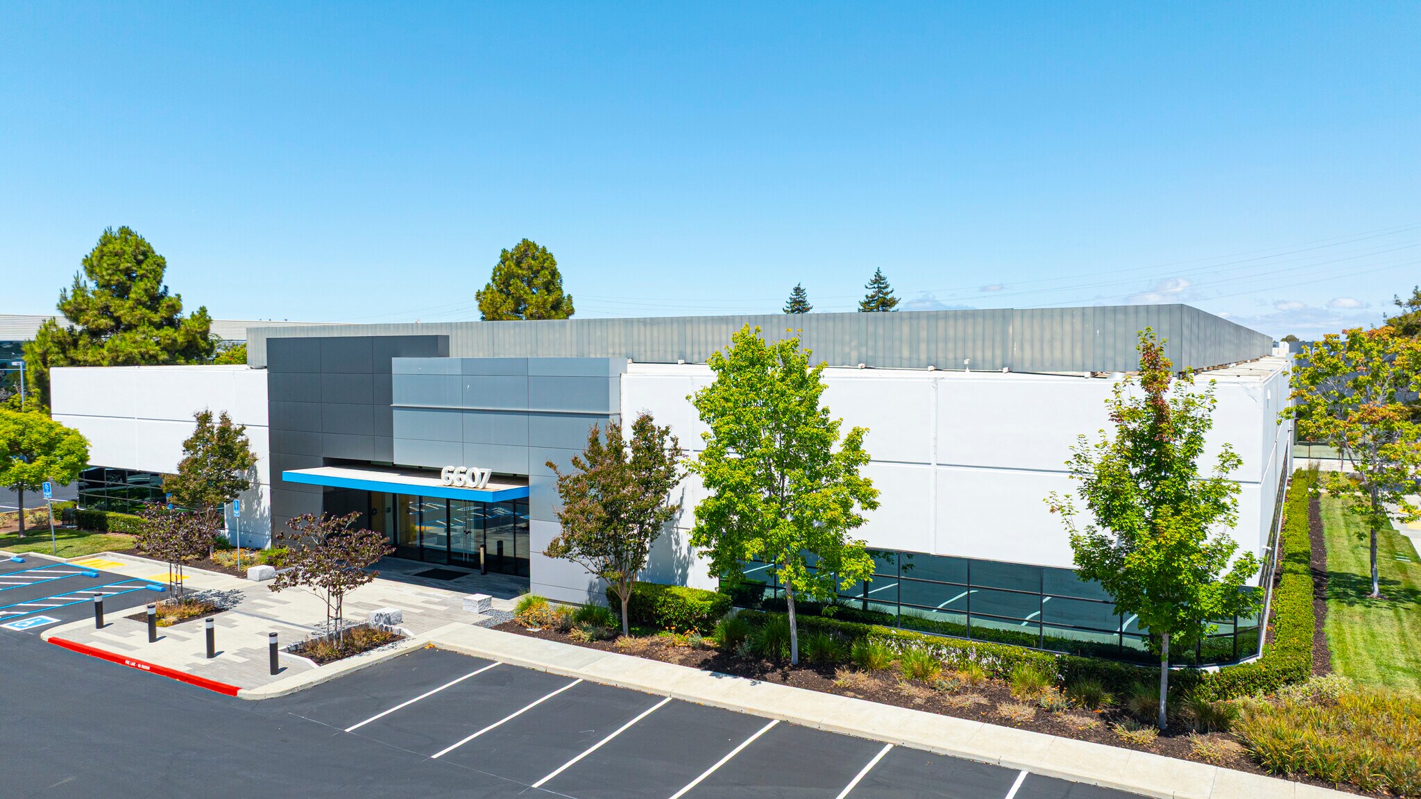 6607-6657 Kaiser Dr, Fremont, CA for lease Building Photo- Image 1 of 15