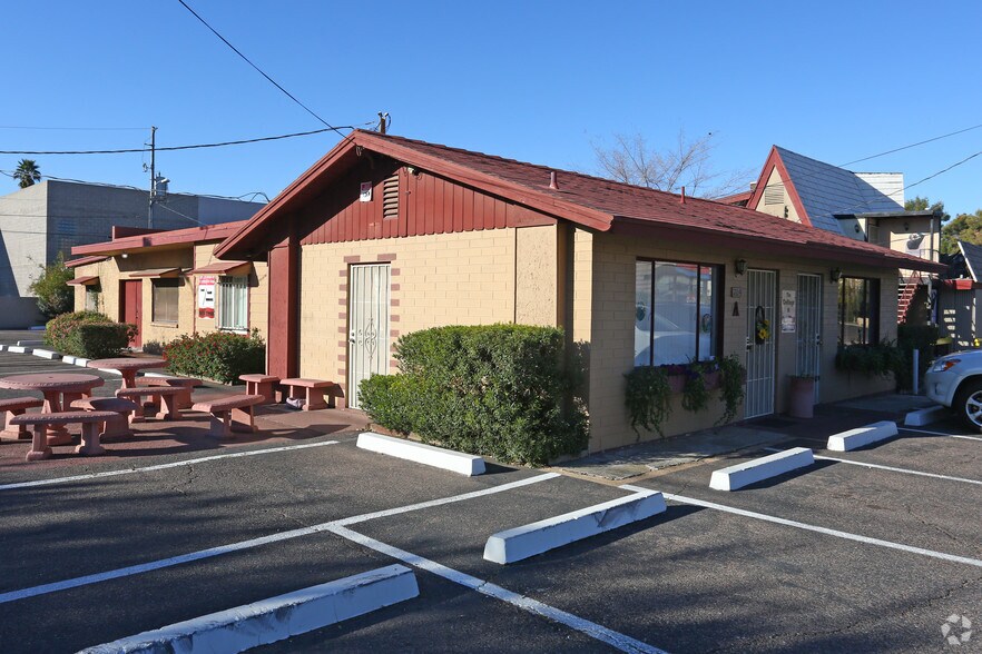709 E Claremont St, Phoenix, AZ à vendre - Photo du bâtiment - Image 2 de 12