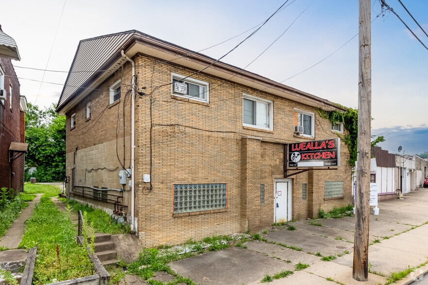 911 Duquesne Blvd, Duquesne, PA for sale - Primary Photo - Image 1 of 5