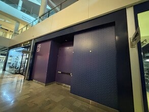 3200 Las Vegas Blvd S, Las Vegas, NV for lease Interior Photo- Image 1 of 7