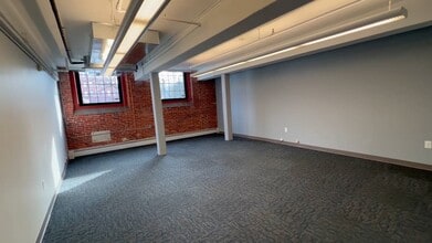 235 Promenade St, Providence, RI à louer - Vidéo sur l’inscription commerciale 