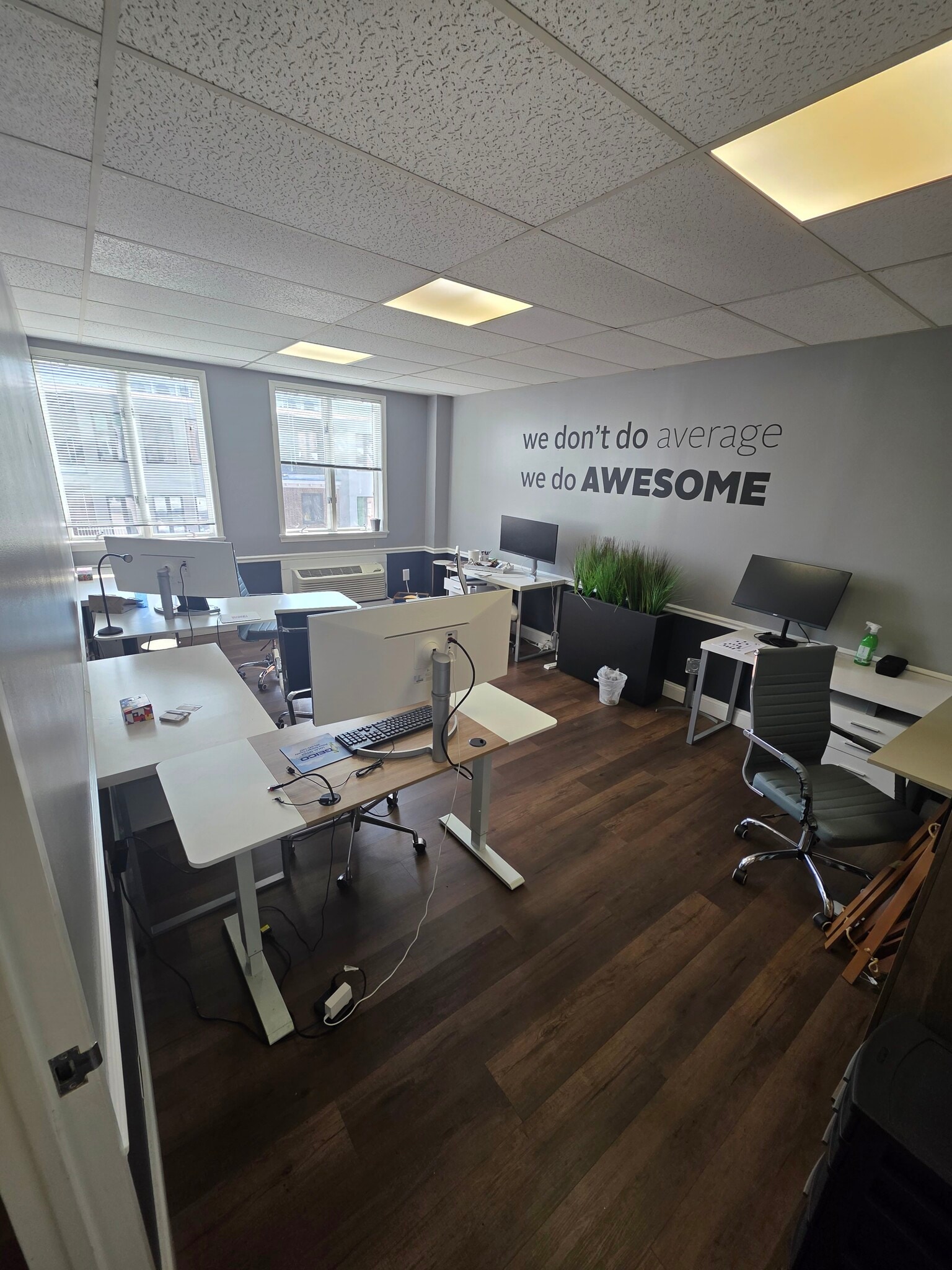 17 W Jefferson St, Rockville, MD à louer Photo intérieure- Image 1 de 4