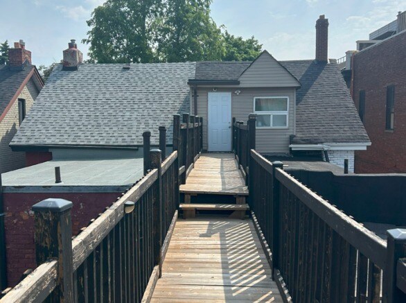 400 Euclid Ave, Toronto, ON à vendre - Photo du bâtiment - Image 2 de 8