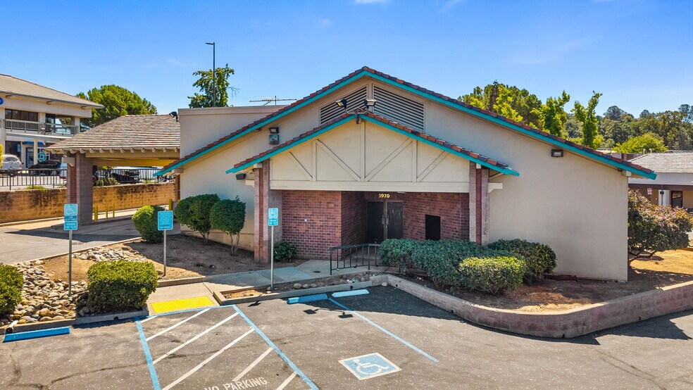 3970 Missouri Flat Rd, Placerville, CA à louer - Photo du bâtiment - Image 2 de 23