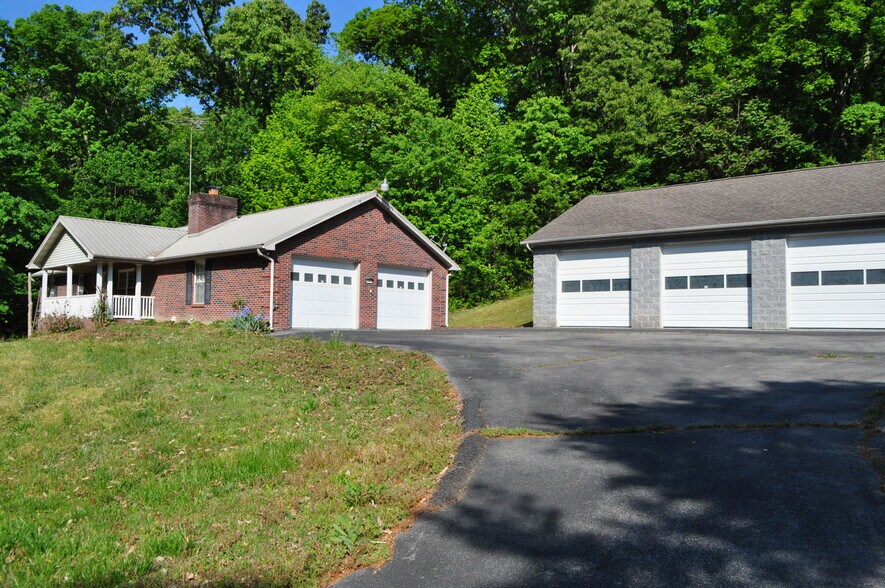 6447 Rutledge Pike, Knoxville, TN à vendre - Photo du bâtiment - Image 3 de 23