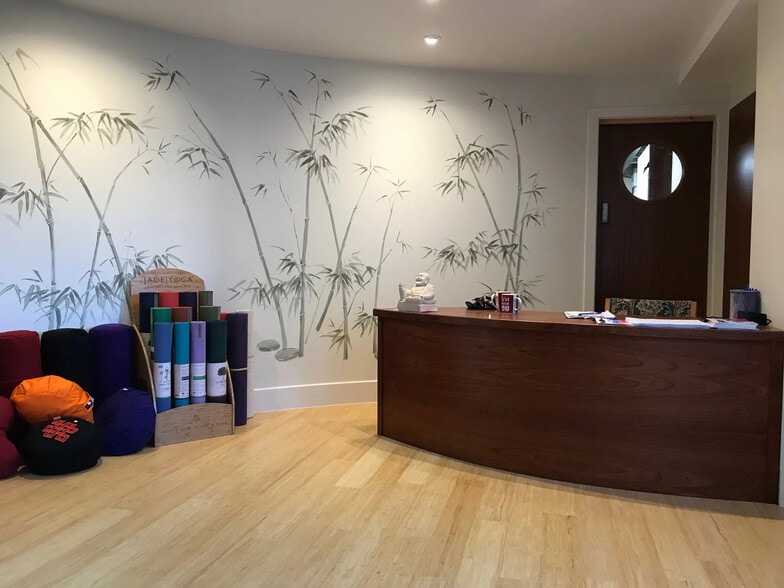 83 Ringwood Rd, Poole for sale - Building Photo - Image 3 of 6