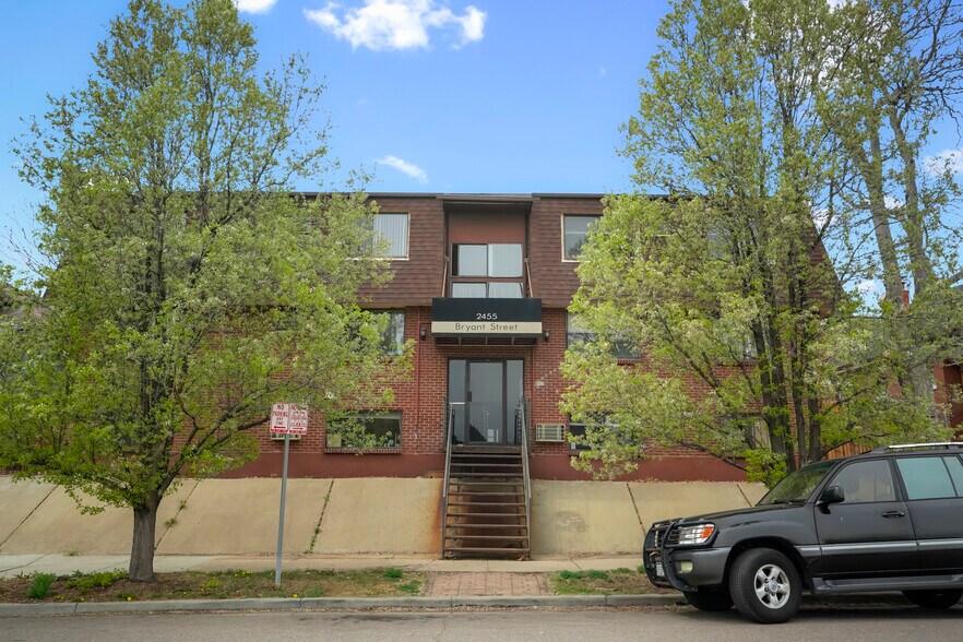 2455 Bryant St, Denver, CO à vendre - Photo du bâtiment - Image 3 de 23