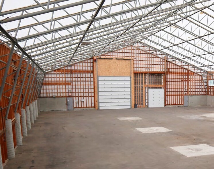 7450 Butler Rd, Sooke, BC for sale - Interior Photo - Image 3 of 5