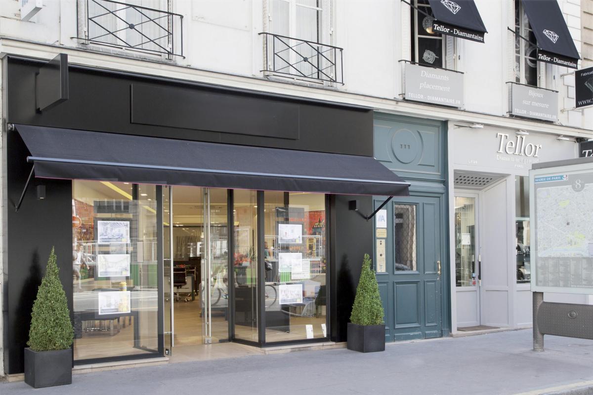 Retail in Paris for lease Building Photo- Image 1 of 8
