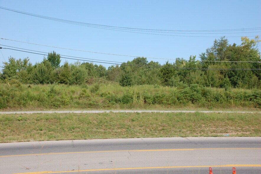 999 Preacher Roe Blvd, West Plains, MO à vendre - Photo du bâtiment - Image 2 de 5