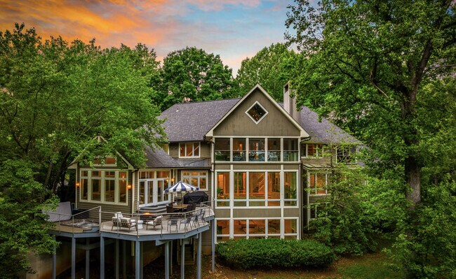 Plus de détails pour 390 Saddleback Knl, Nellysford, VA - Spécialité à vendre