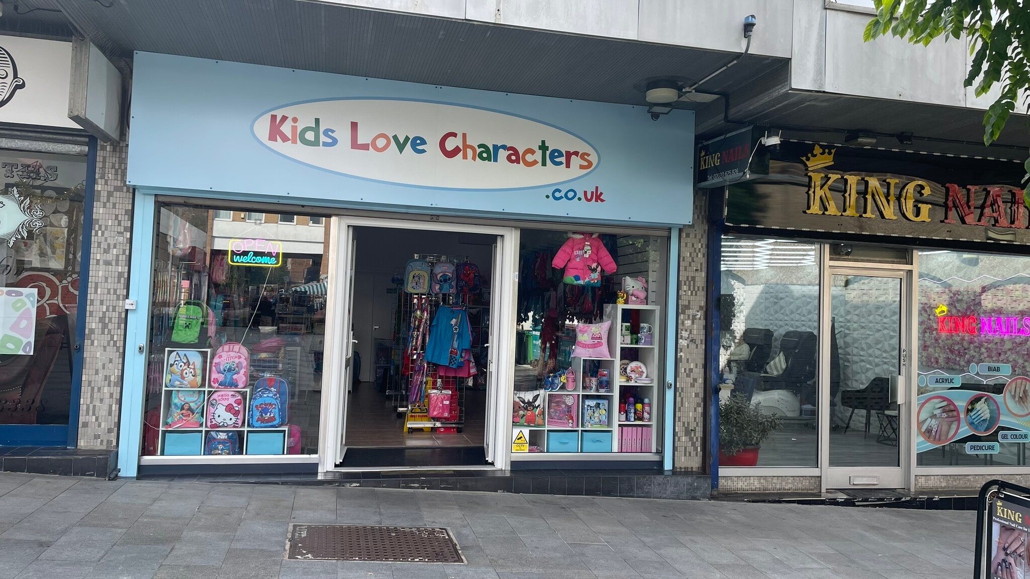 7 Chequers Para, Londres à louer Photo du bâtiment- Image 1 de 4