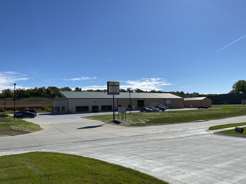 22145 W Maple Rd, Elkhorn, NE for sale - Building Photo - Image 1 of 1