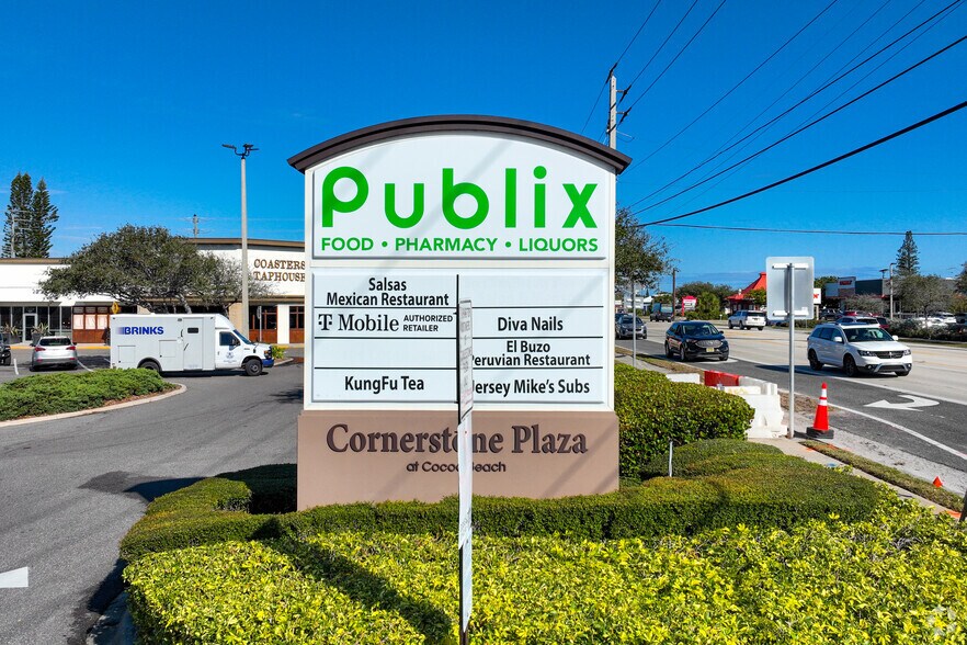 5645-5675 N Atlantic Ave, Cocoa Beach, FL à louer - Photo du bâtiment - Image 2 de 9