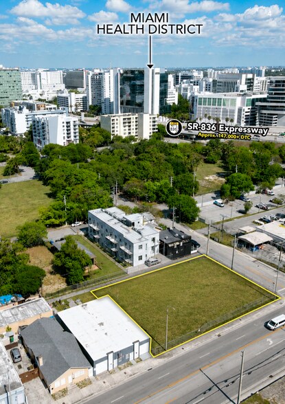 1234-1250 NW 7th Ave, Miami, FL à louer - Photo du bâtiment - Image 2 de 5