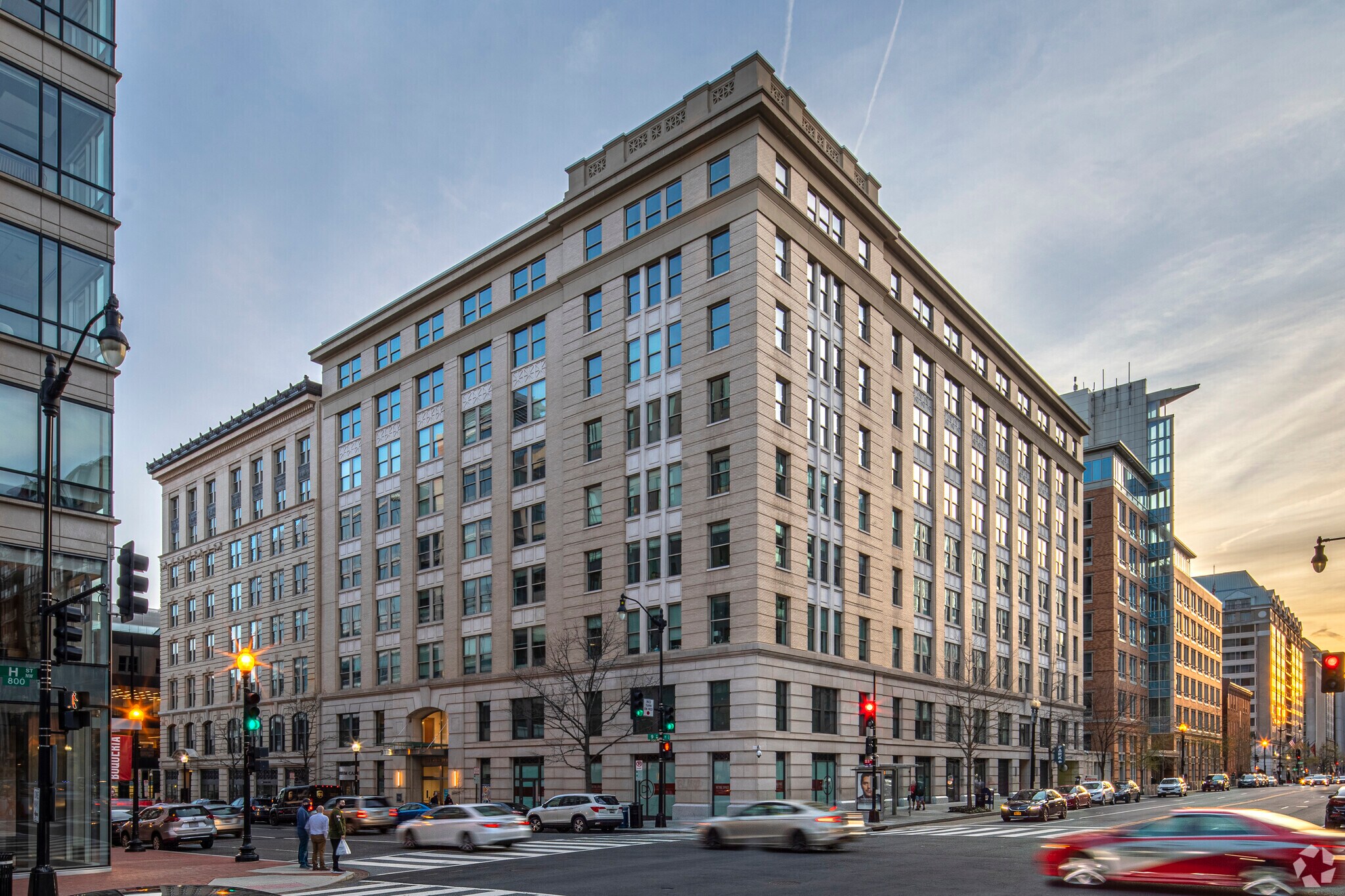 750 9th St NW, Washington, DC à louer Photo principale- Image 1 de 22