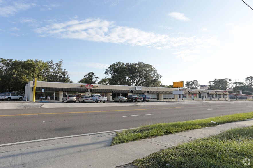 5033-5065 Normandy Blvd, Jacksonville, FL à louer - Photo du bâtiment - Image 2 de 3