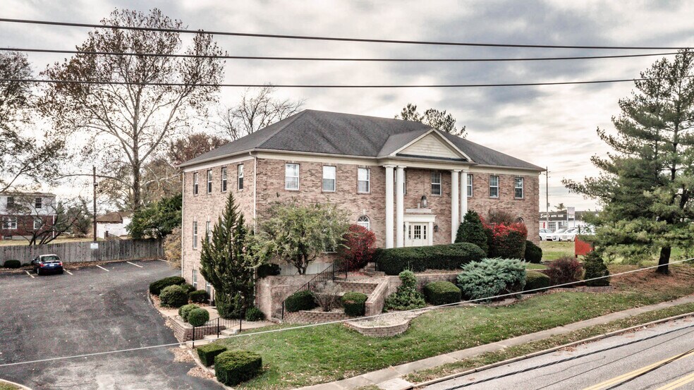 116 Cliff Cave Rd, Saint Louis, MO for lease - Building Photo - Image 1 of 15