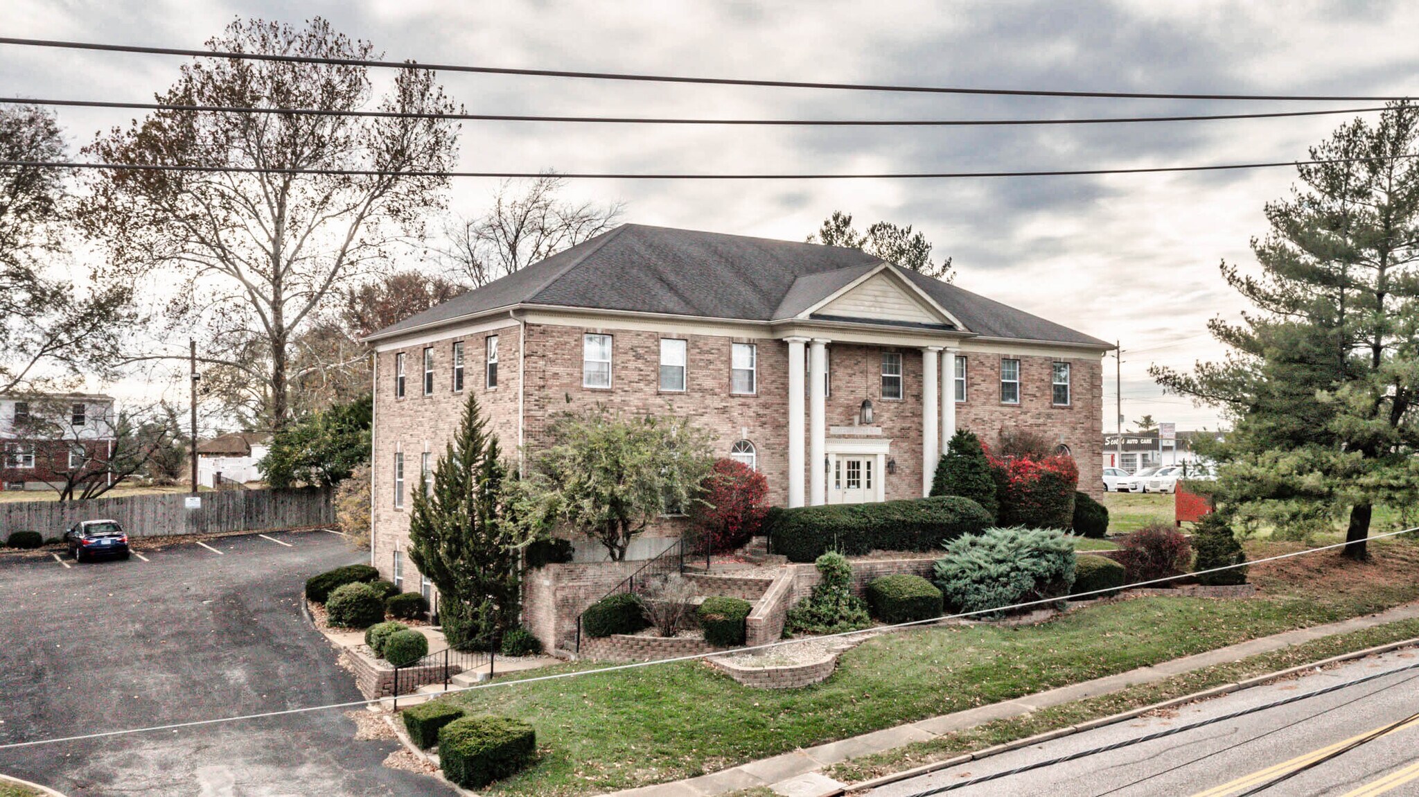 116 Cliff Cave Rd, Saint Louis, MO for lease Building Photo- Image 1 of 16