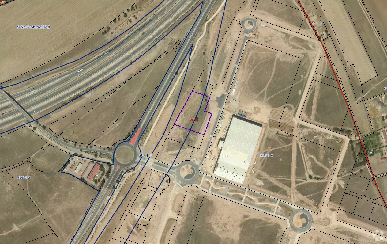 Terrain dans San Fernando de Henares, Madrid à vendre Photo principale- Image 1 de 3