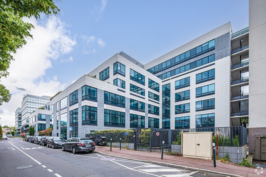 333 Avenue Georges Clemenceau, Nanterre for lease - Building Photo - Image 2 of 3