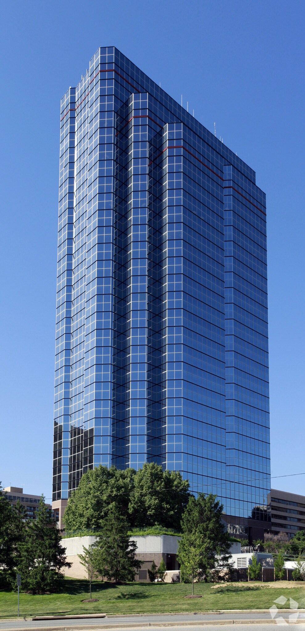 5107 Leesburg Pike, Falls Church, VA à louer Photo principale- Image 1 de 11