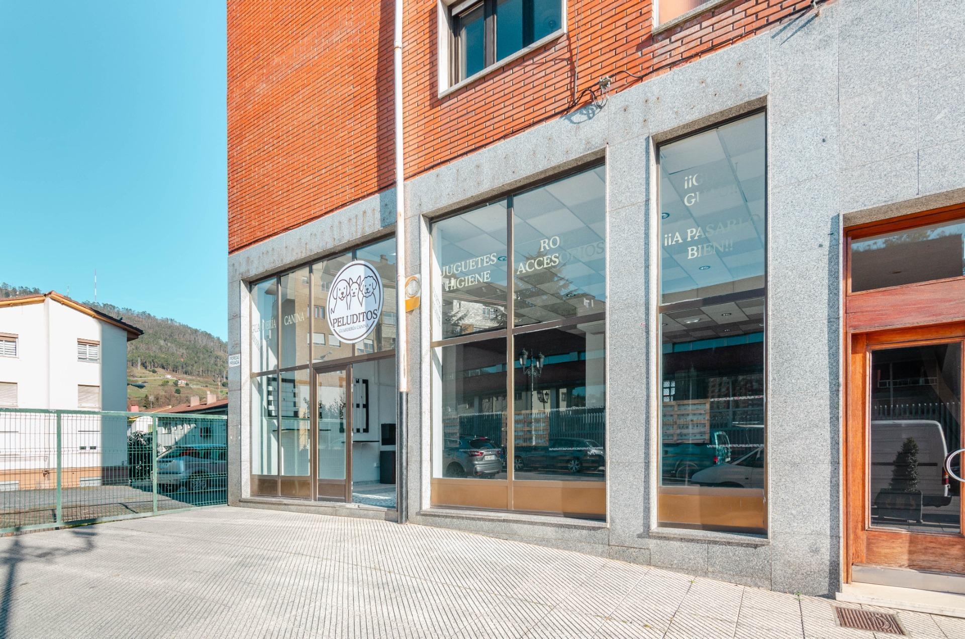 Calle Evaristo Valle, 38, Oviedo, Asturias for sale Primary Photo- Image 1 of 41